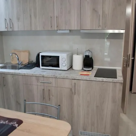 Mina'S Spacious Studio Apt : June '23 Renovated Thessaloniki Exterior photo