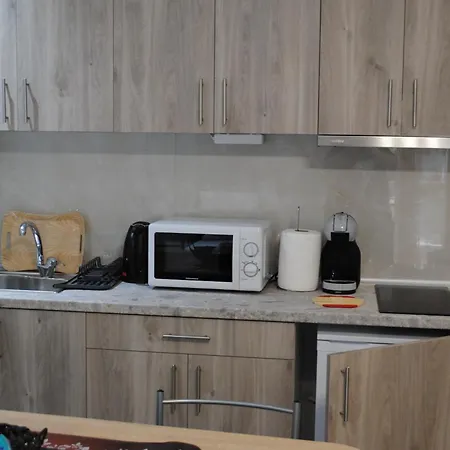 Mina'S Spacious Studio Apt : June '23 Renovated Thessaloniki Exterior photo